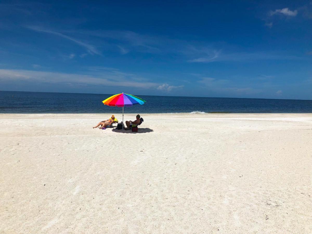 Anna Maria Island Runaway Tropical Escape ブレイデントン・ビーチ エクステリア 写真